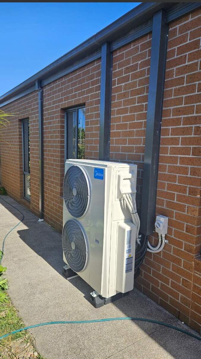 Midea VRF outdoor unit install